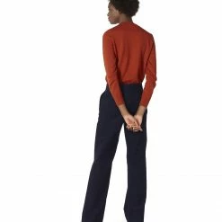 A.P.C. Velvet Ribbed Albane Trousers 7 A.P.C. Velvet Ribbed Albane Trousers